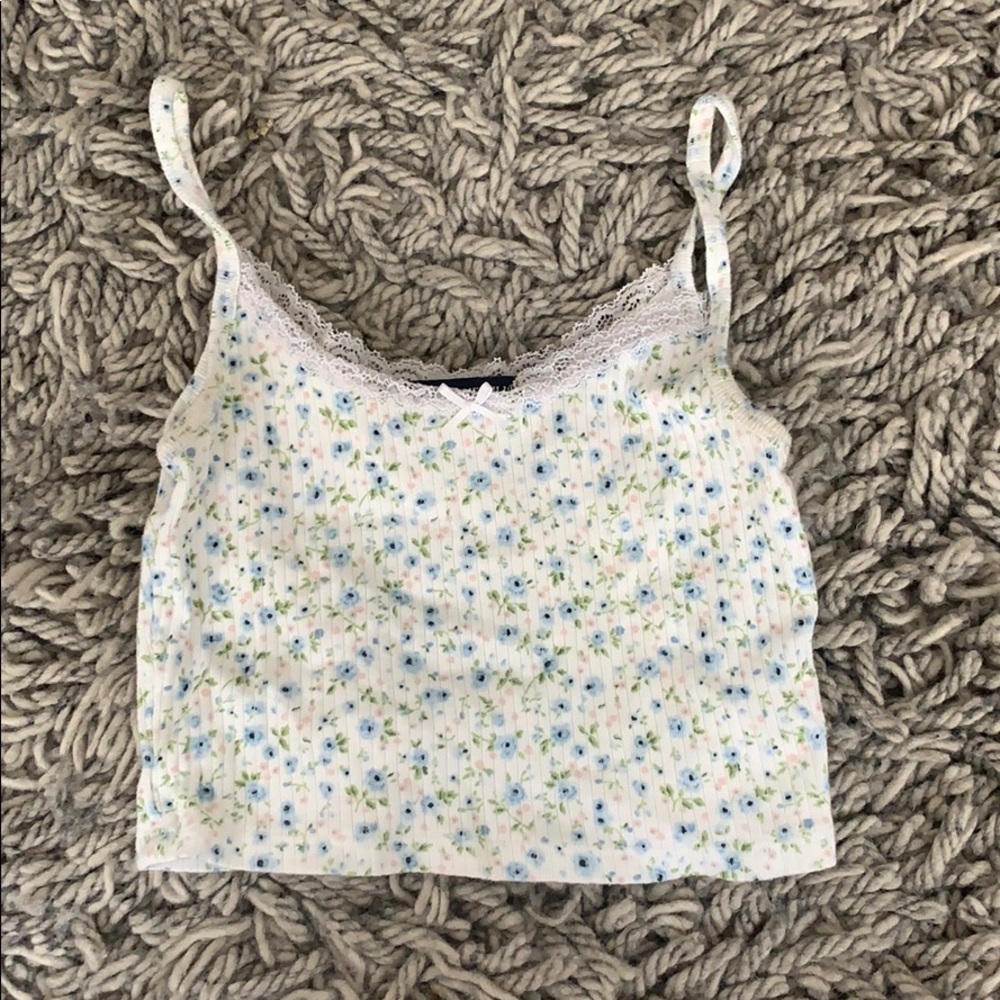 BRANDY MELVILLE Skylar bow tank!